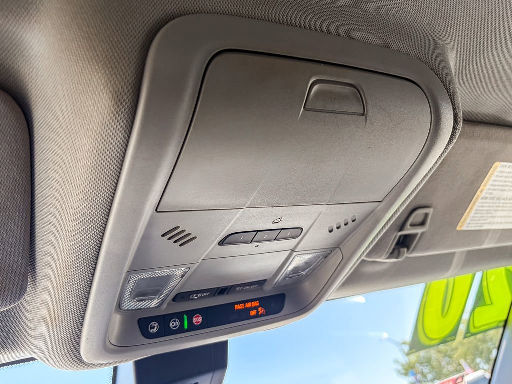 Used 2020 Chevrolet Equinox LT w/ Sport Edition FWD image 36