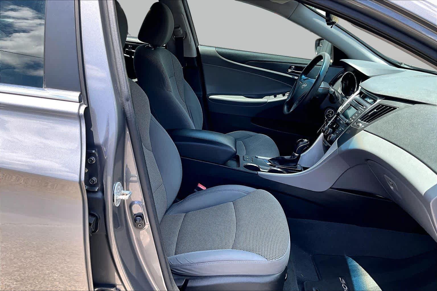 Used 2014 Hyundai Sonata GLS w/ Popular Equipment Group 2 FWD image 9