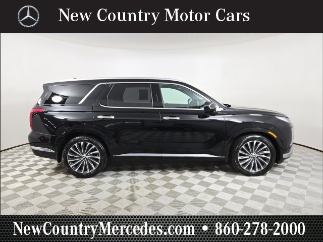 Used 2023 Hyundai Palisade Calligraphy w/ Winter Package image 11