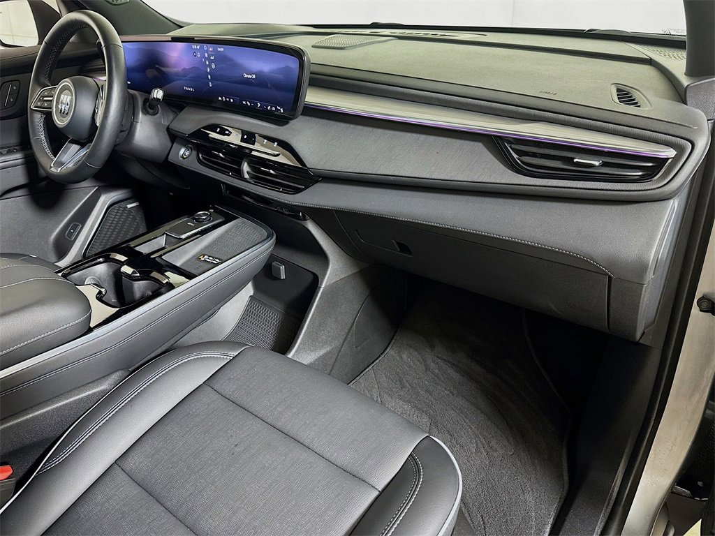 Used 2025 Buick Enclave Preferred image 29