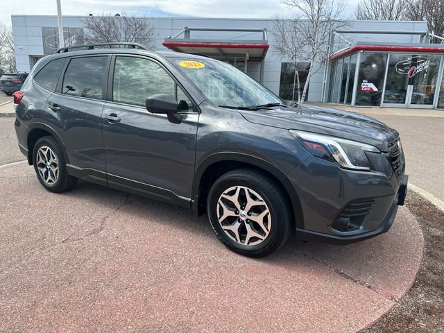 Used 2023 Subaru Forester Premium AWD/4WD image 7