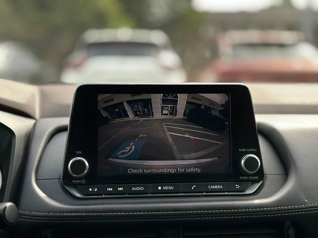 Used 2022 Nissan Rogue SV AWD/4WD image 15