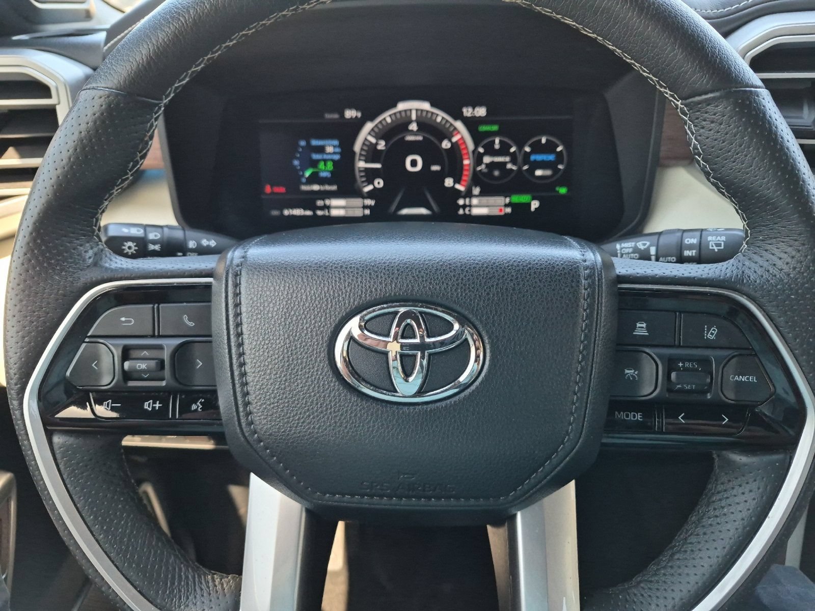 Used 2023 Toyota Sequoia Capstone AWD/4WD image 23