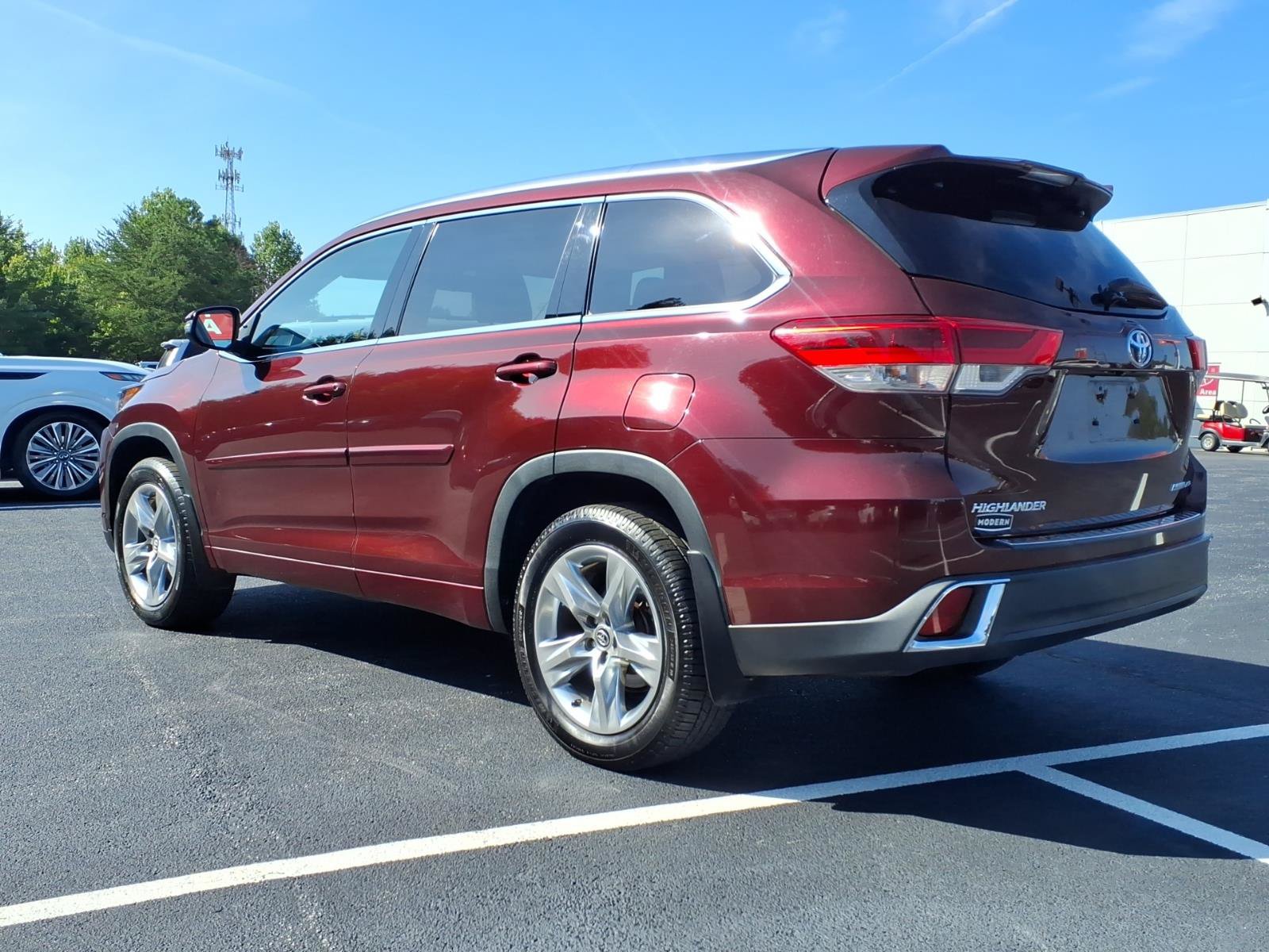 Used 2018 Toyota Highlander Limited w/ Protection Package #3 AWD/4WD image 3