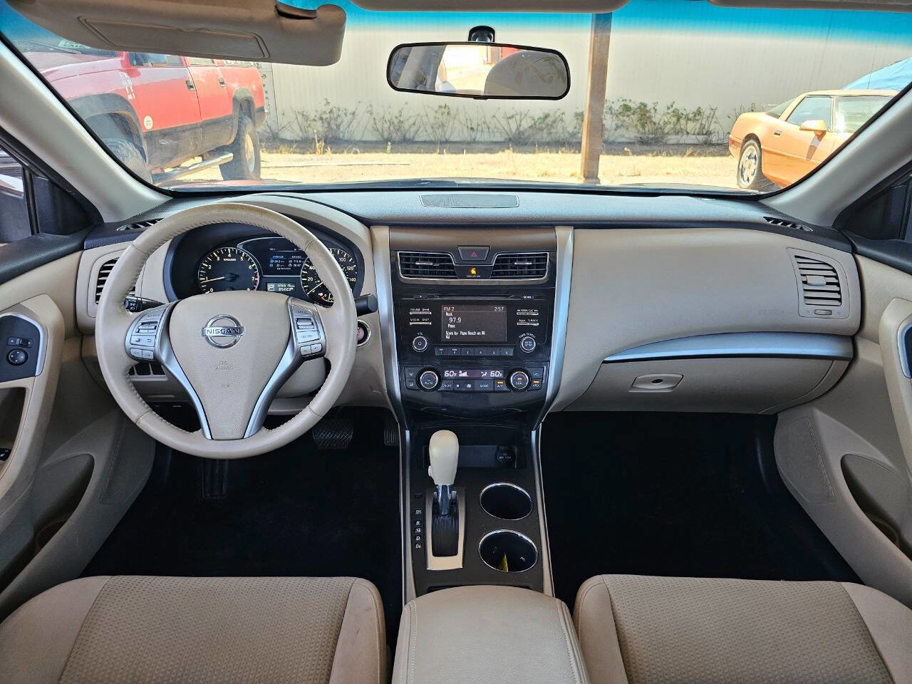 Used 2015 Nissan Altima 2.5 SV image 11