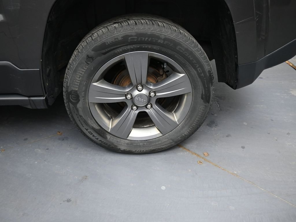 Used 2015 Jeep Patriot High Altitude image 13