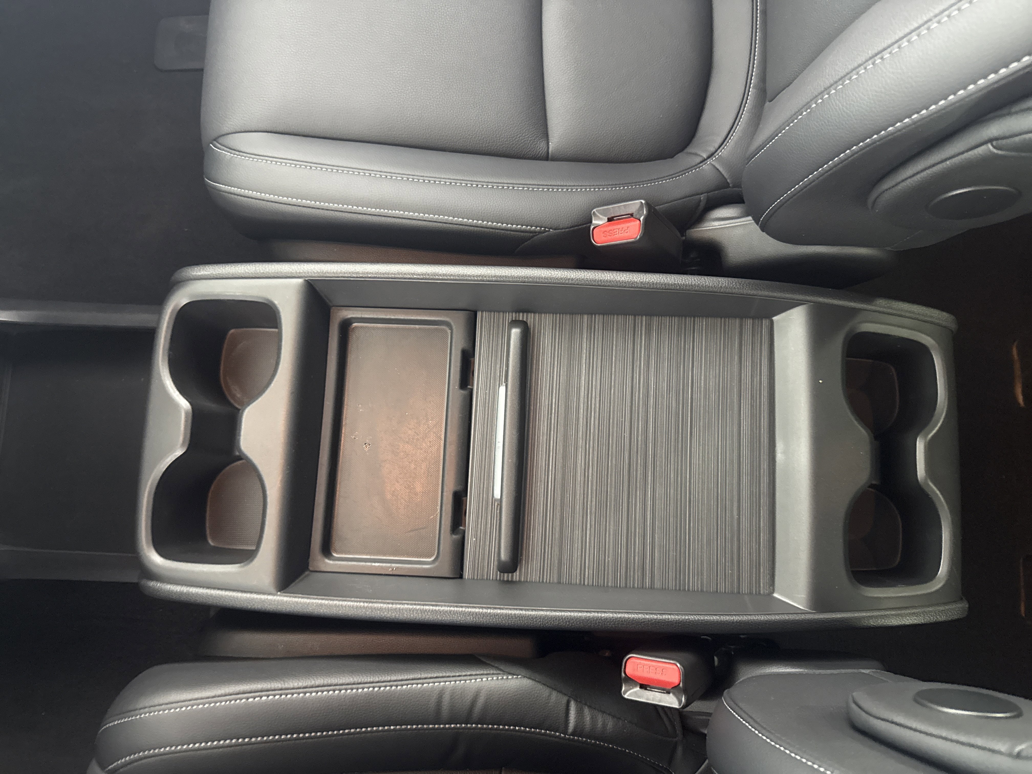 Certified 2024 Honda Odyssey Touring image 2