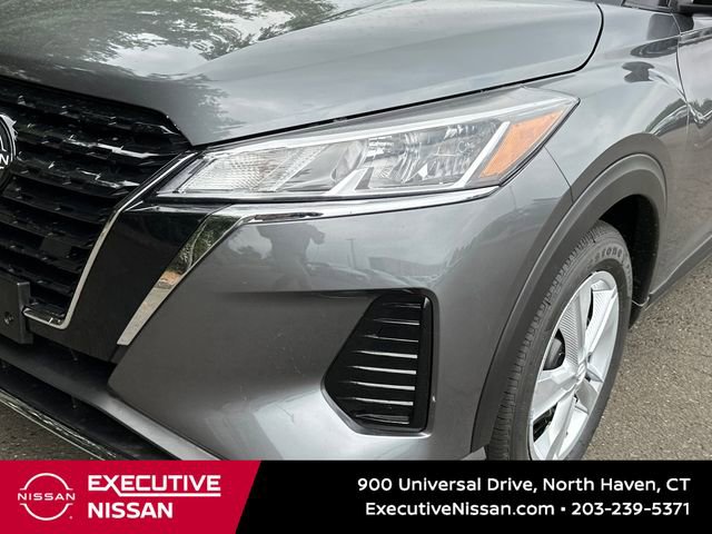 Used 2025 Nissan Kicks Play S FWD image 7