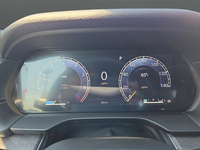 New 2025 Jeep Grand Cherokee Limited w/ Black Appearance Package image 18