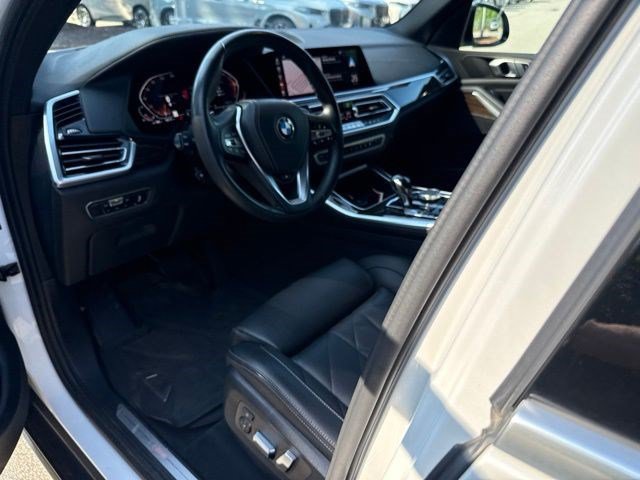 Used 2023 BMW X5 xDrive40i w/ Premium Package AWD/4WD image 16