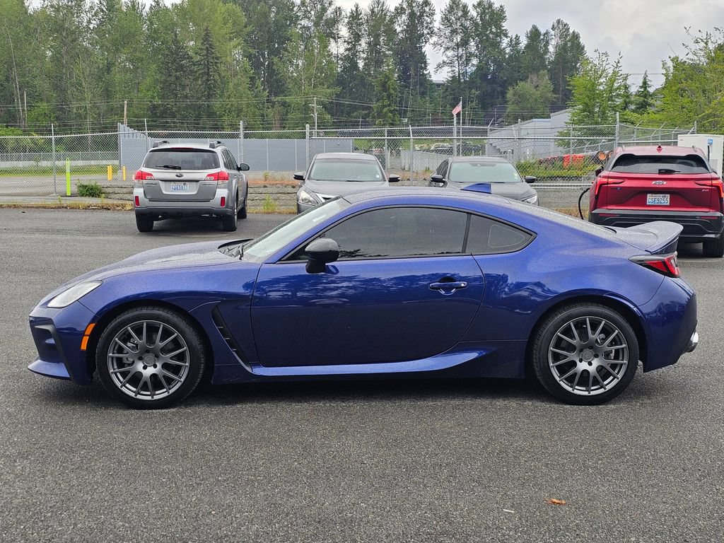 Used 2022 Toyota GR86 Premium w/ ALL Weather Mat Package (TMS) RWD image 8