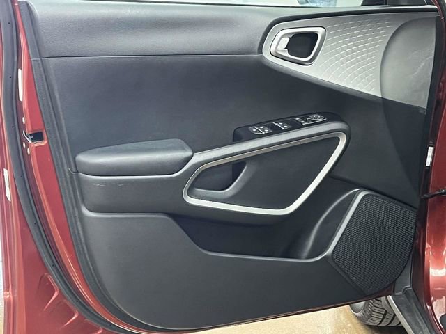 Used 2020 Kia Soul LX image 15