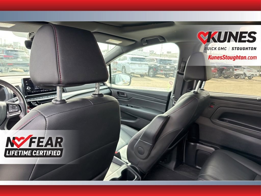 Used 2025 Honda Odyssey Sport-L image 41