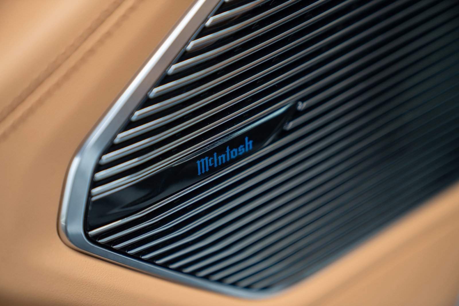 Used 2023 Jeep Grand Cherokee Summit image 11