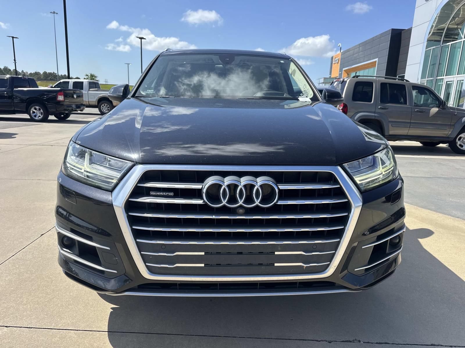 Used 2019 Audi Q7 3.0T Prestige w/ Prestige Package AWD/4WD image 2