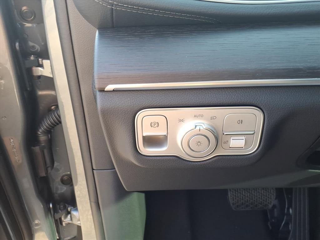 New 2026 Mercedes-Benz GLE 450 4MATIC Coupe image 17