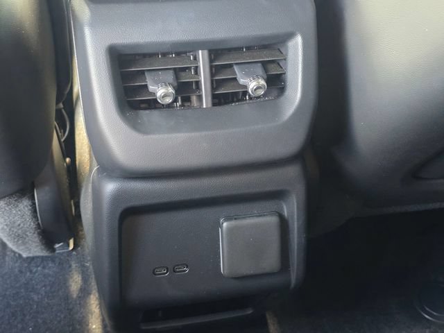 Used 2025 Cadillac Optiq Sport 1 AWD/4WD image 22