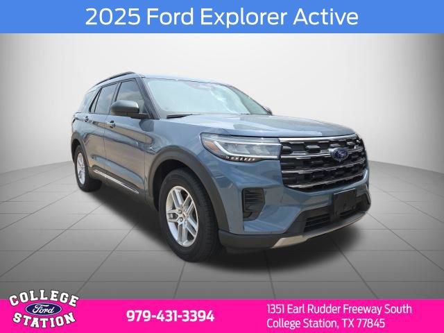 Used 2025 Ford Explorer Active image 1
