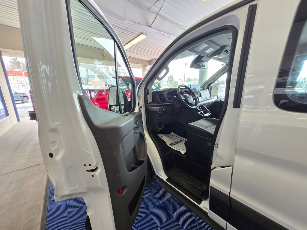 Used 2024 Ford Transit 350 XLT image 21