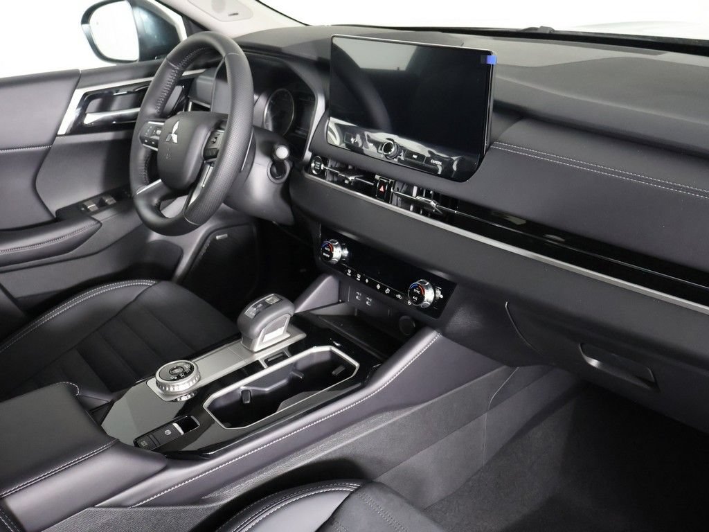 New 2026 Mitsubishi Outlander SE FWD image 29