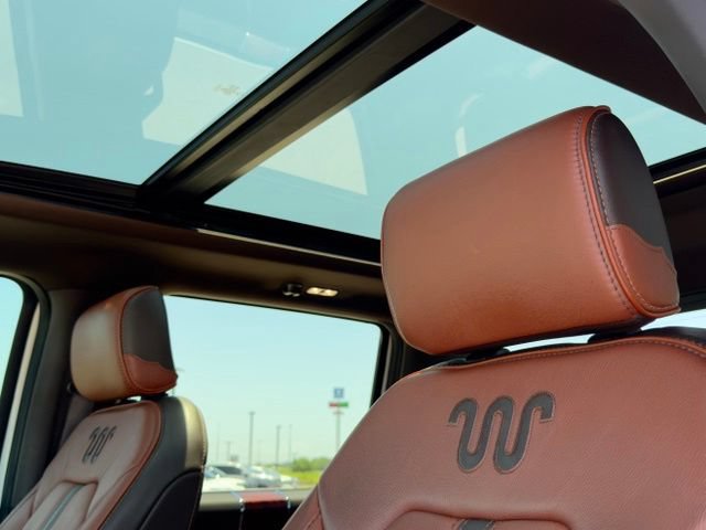 Used 2022 Ford F350 King Ranch w/ King Ranch Ultimate Package AWD/4WD image 22