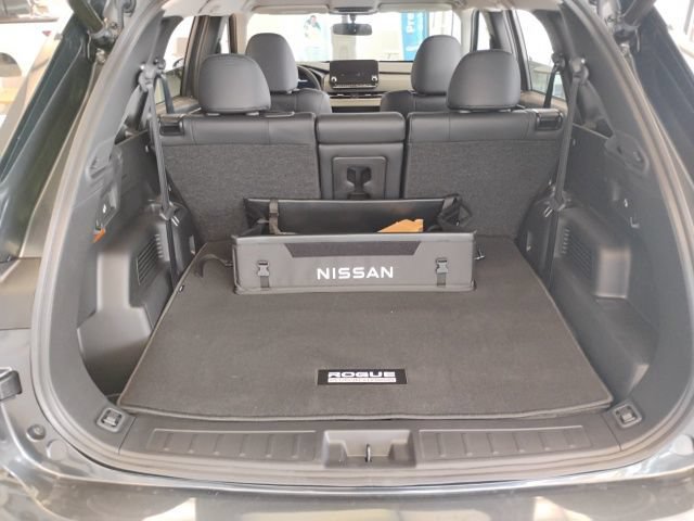 New 2026 Nissan Rogue SL AWD/4WD image 9