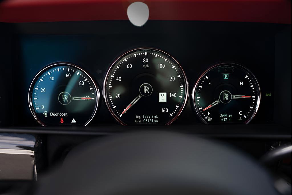 Used 2022 Rolls-Royce Cullinan Black Badge image 28