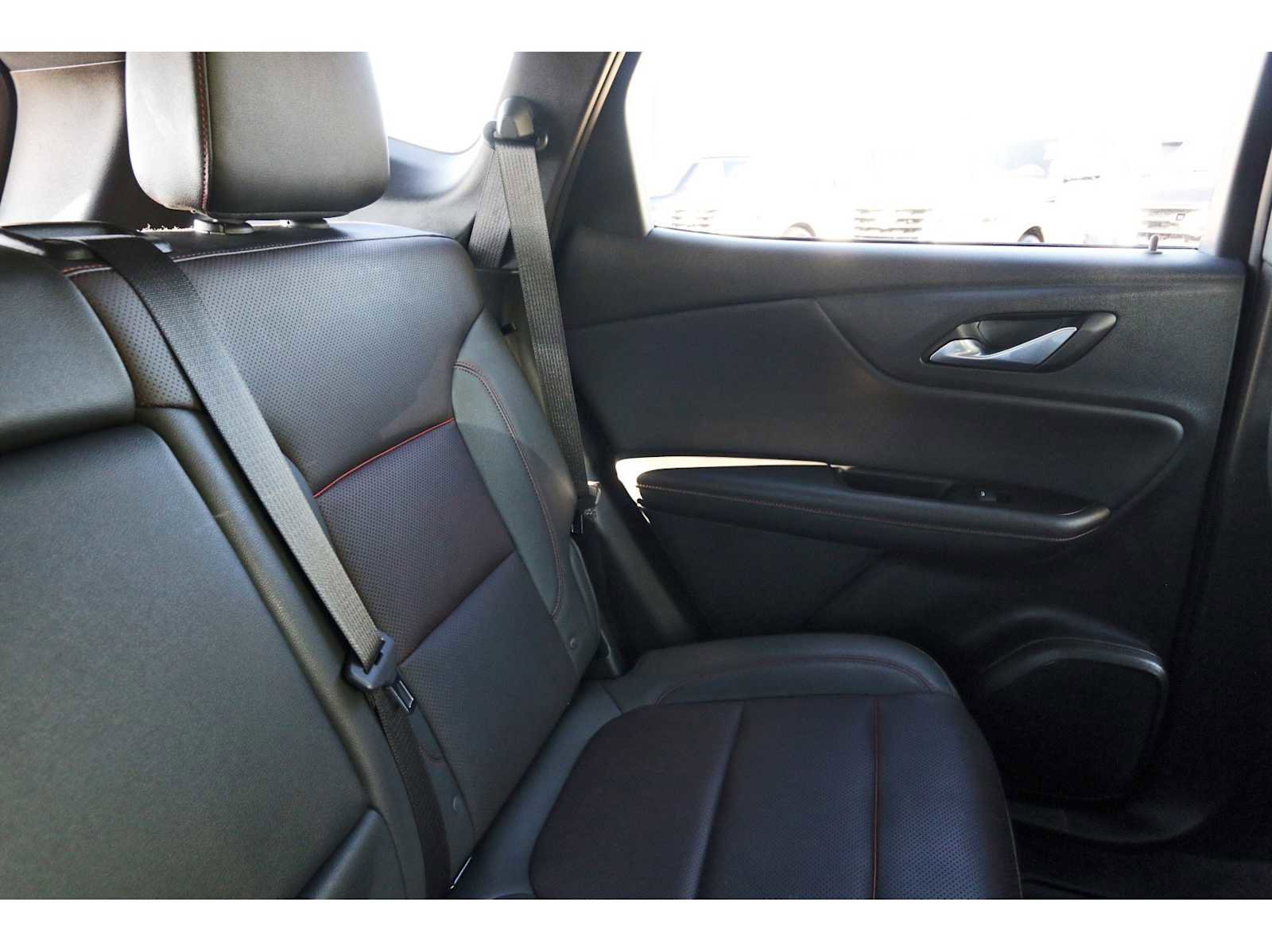 Used 2025 Chevrolet Blazer RS w/ Driver Confidence II Package image 10