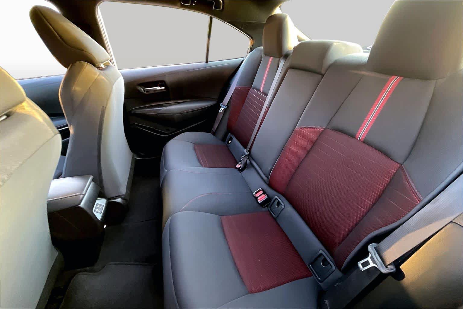 Used 2025 Toyota Corolla SE FWD image 20