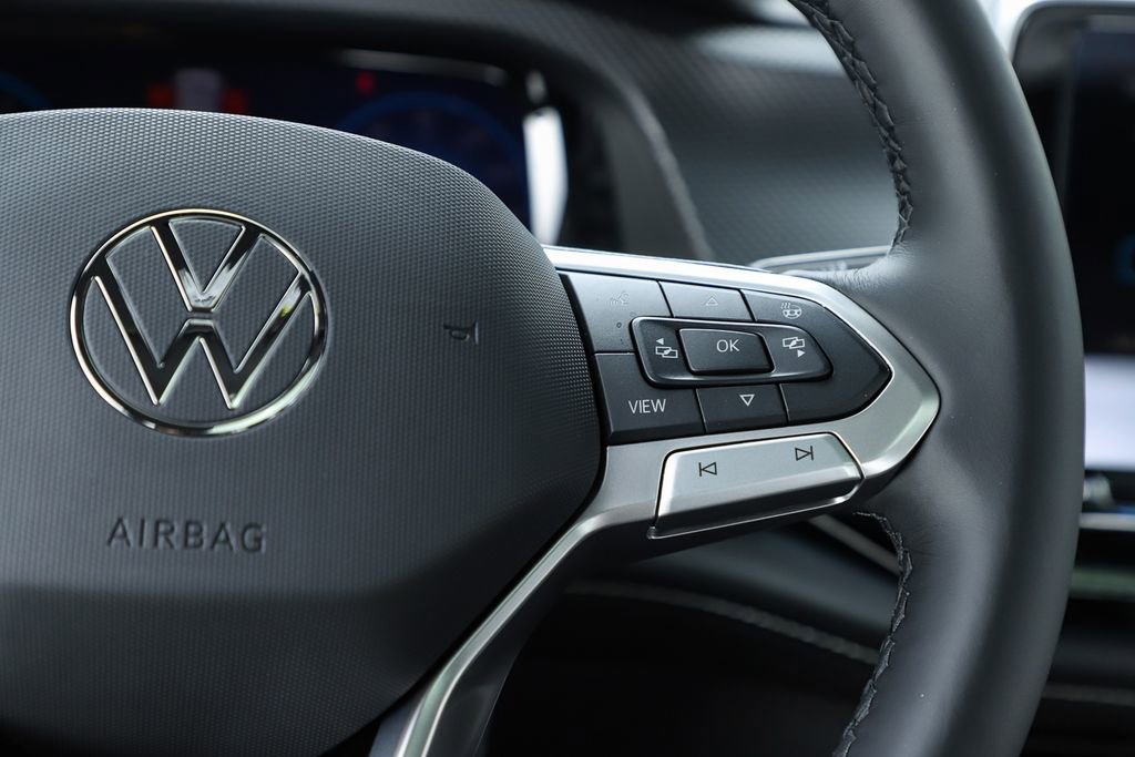 New 2026 Volkswagen Atlas Cross Sport SEL Premium R-Line image 60