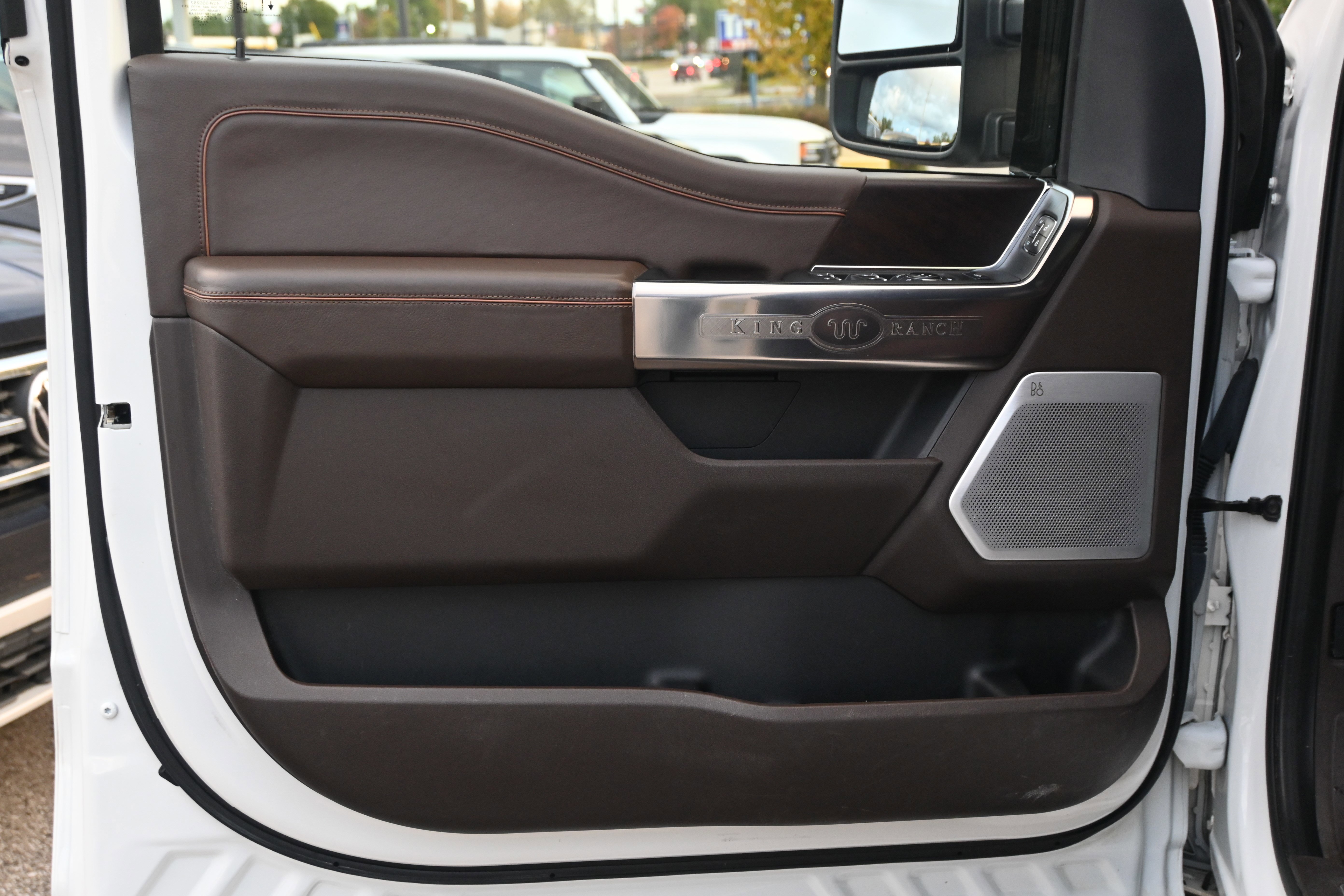 Used 2023 Ford F350 King Ranch w/ Chrome Package image 28