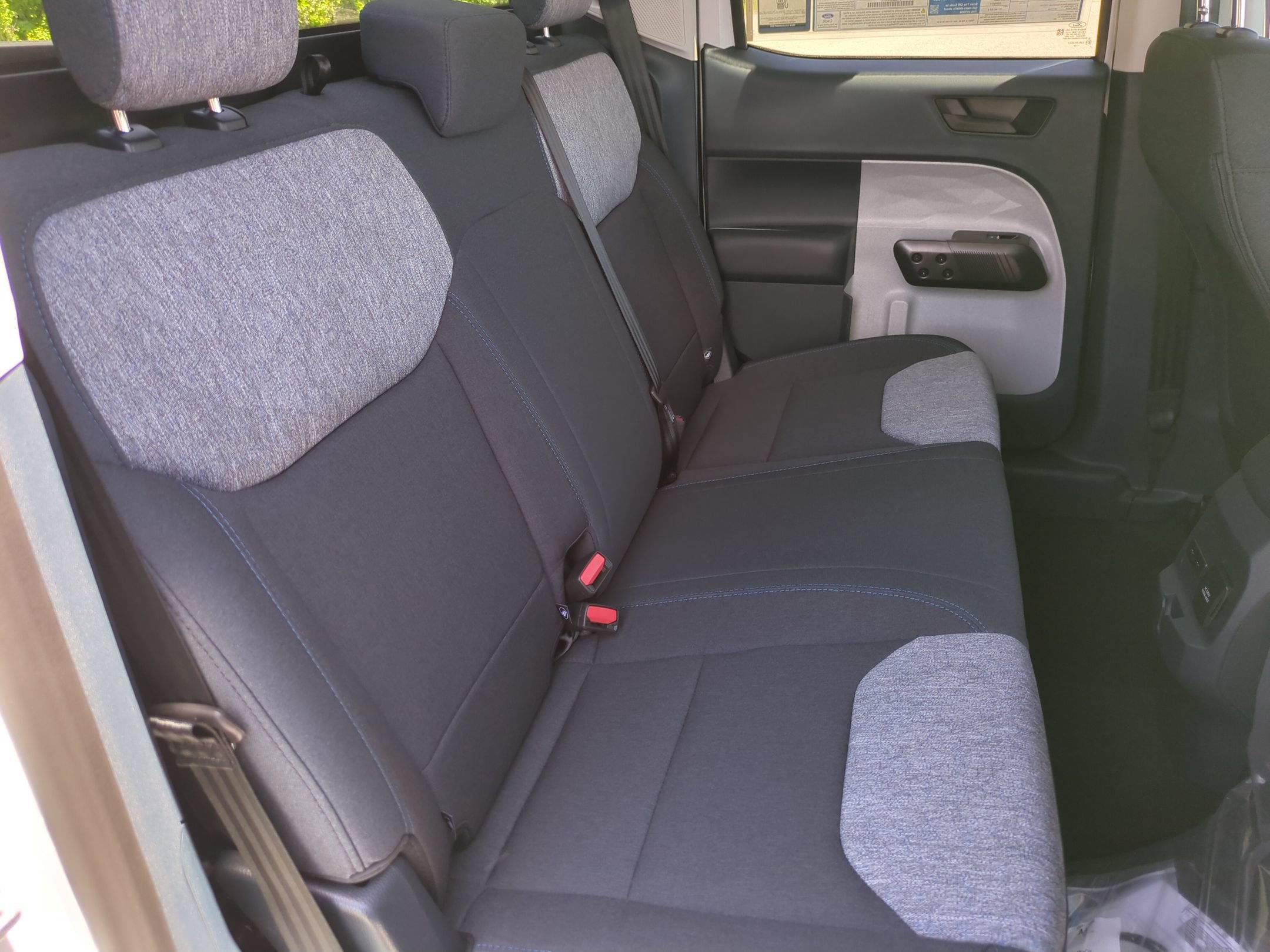 New 2026 Ford Maverick XLT w/ XLT Luxury Package FWD image 31
