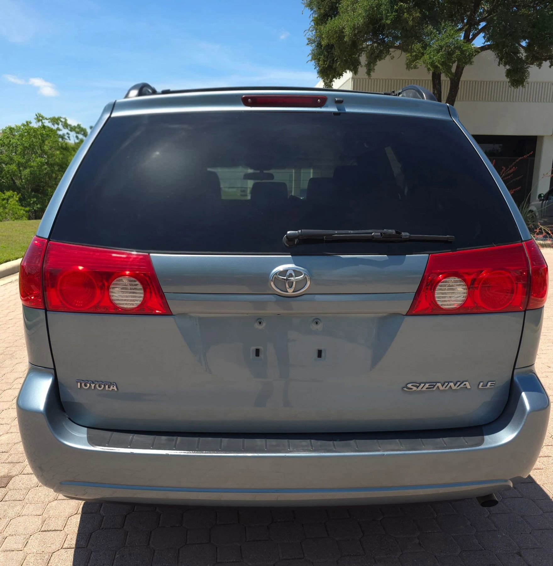 Used 2007 Toyota Sienna LE FWD image 9