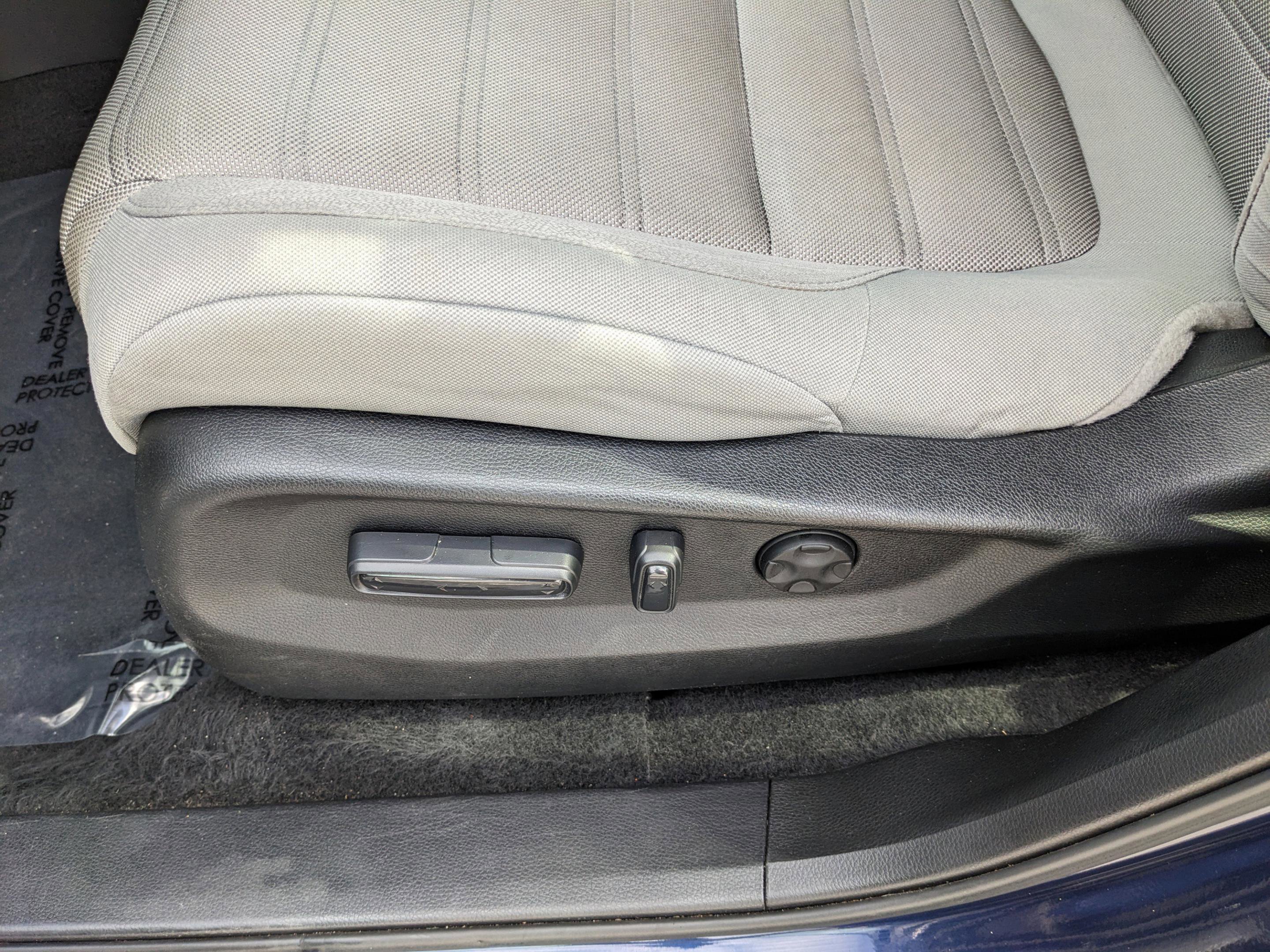 Used 2019 Honda CR-V EX image 27