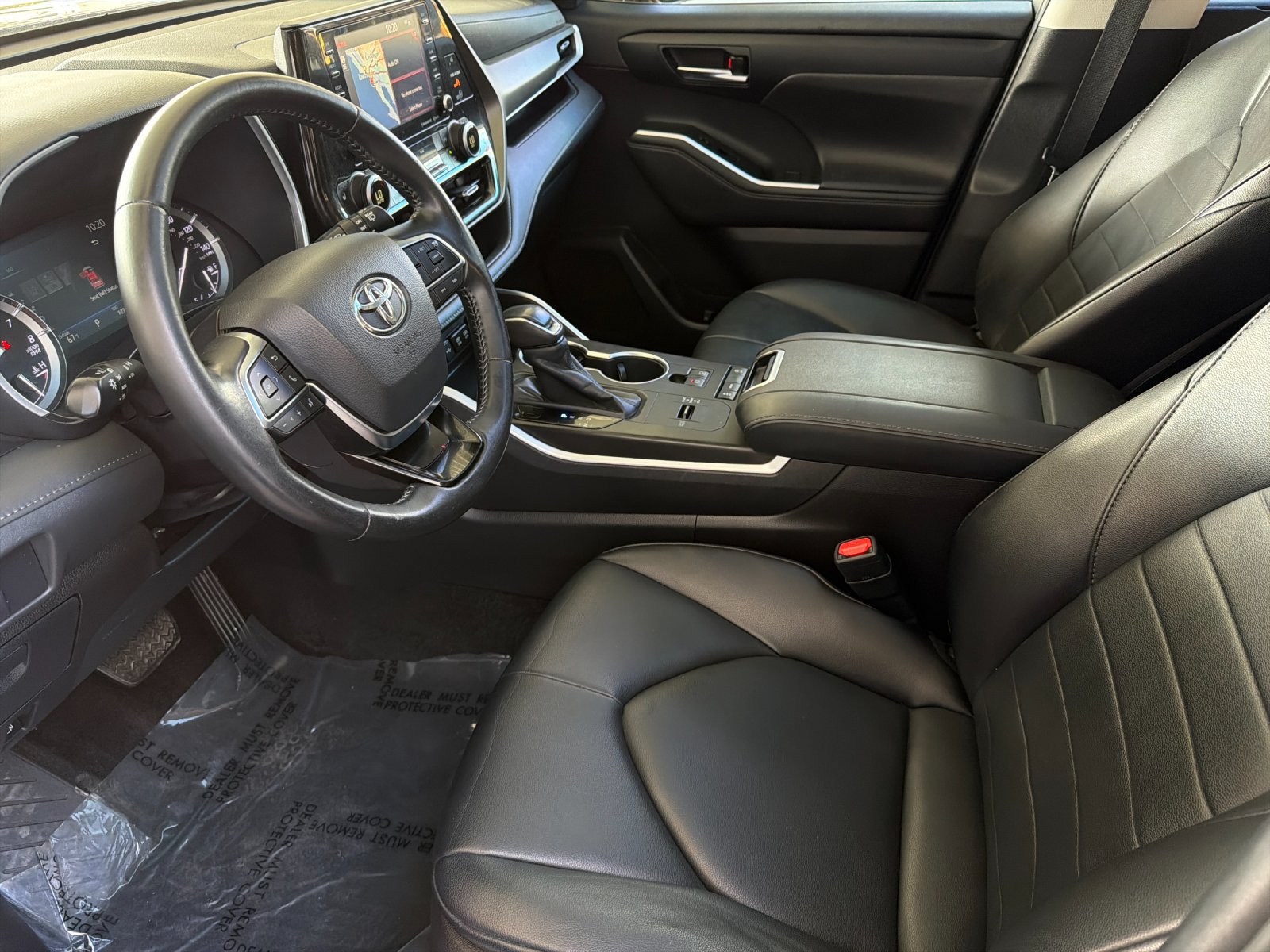 Used 2020 Toyota Highlander XLE FWD image 9