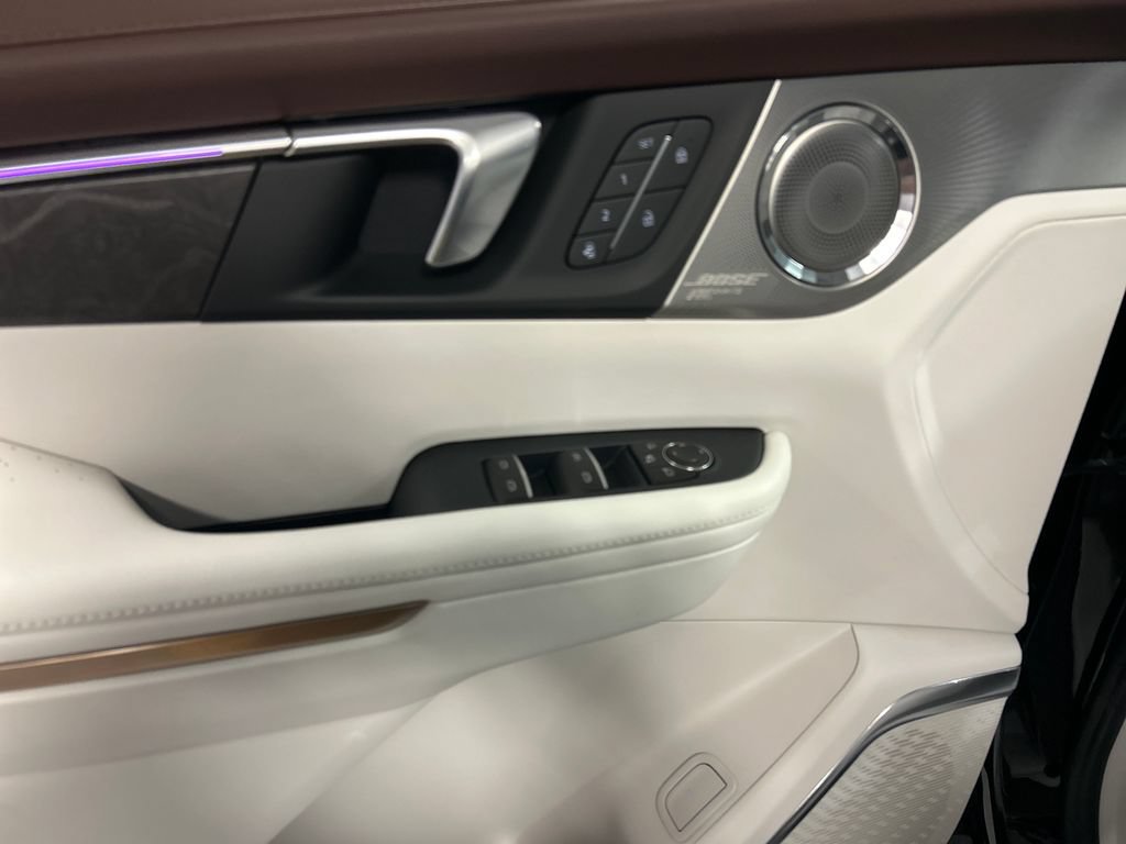 New 2026 Buick Enclave Avenir w/ Super Cruise Package AWD/4WD image 12