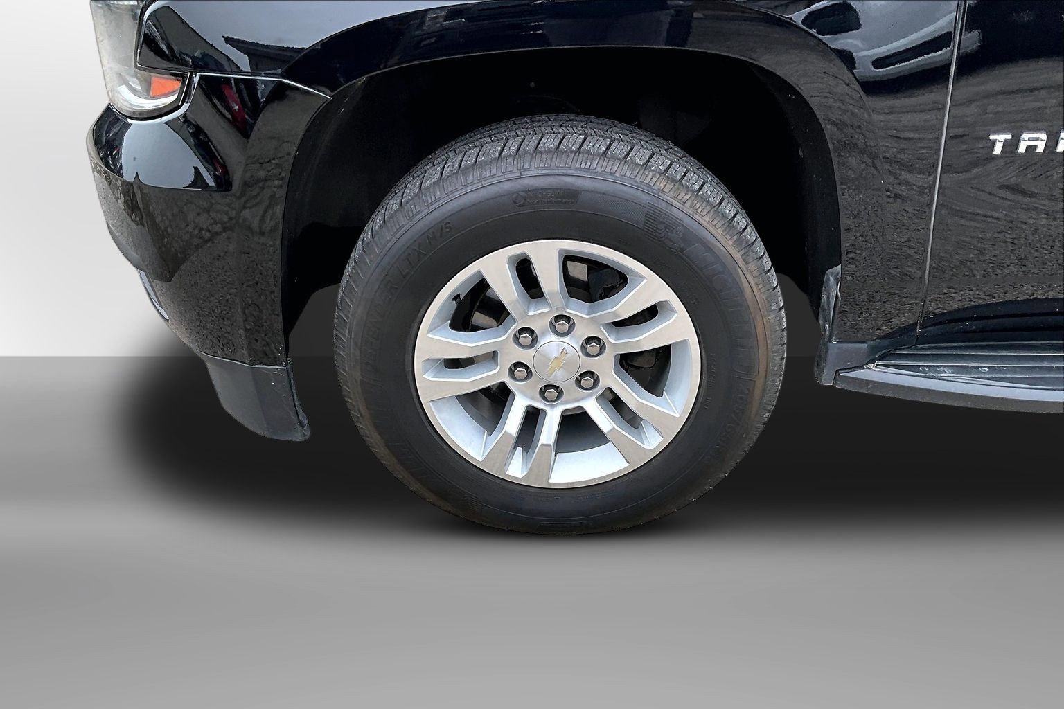 Used 2020 Chevrolet Tahoe LT AWD/4WD image 2