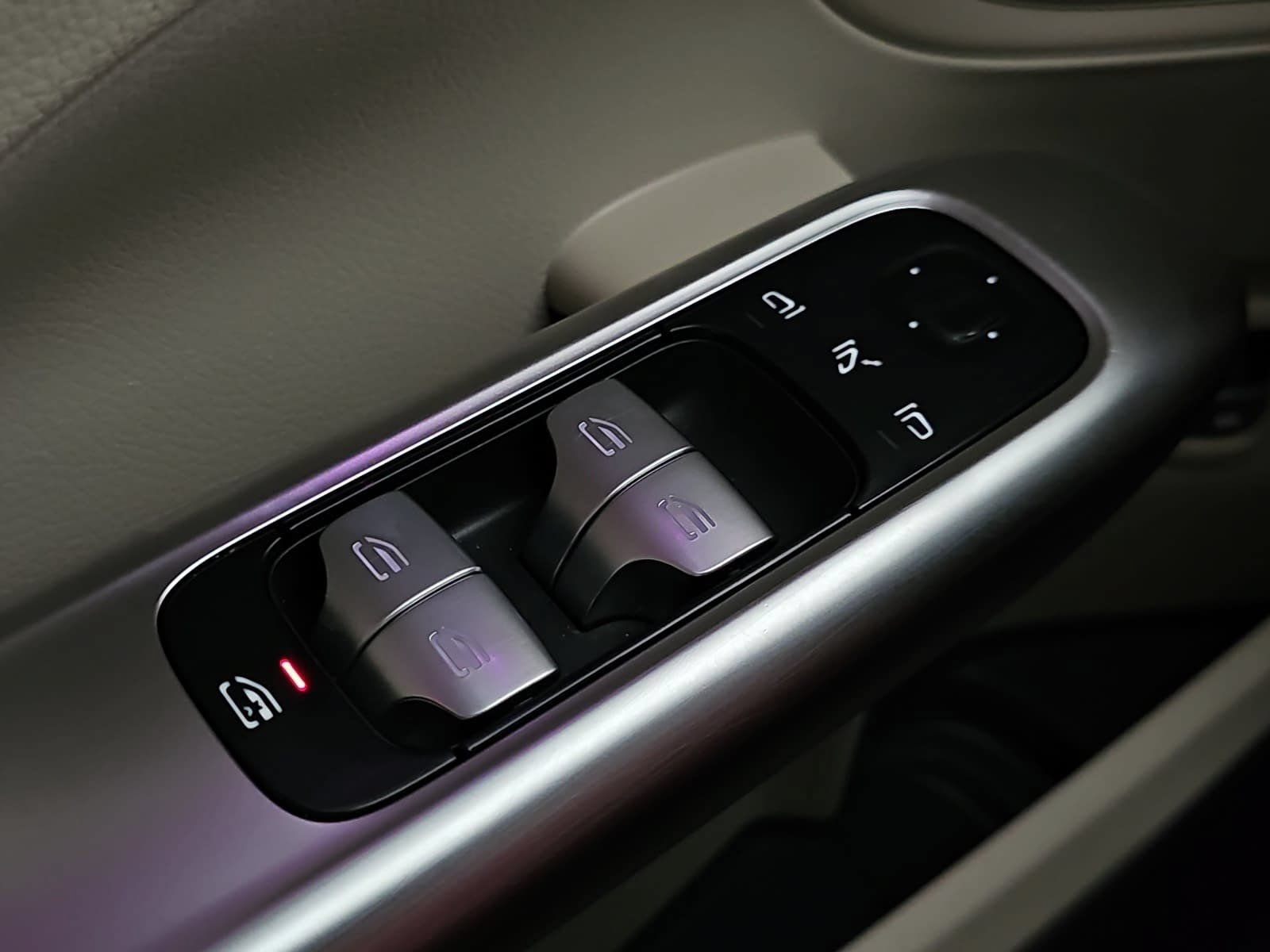 Used 2024 Mercedes-Benz C 300 Sedan image 27