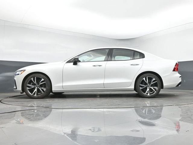 Used 2023 Volvo S60 B5 Core w/ Climate Package FWD image 18