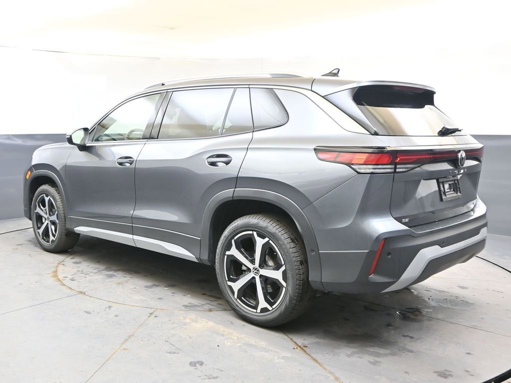 New 2026 Volkswagen Tiguan SE image 3