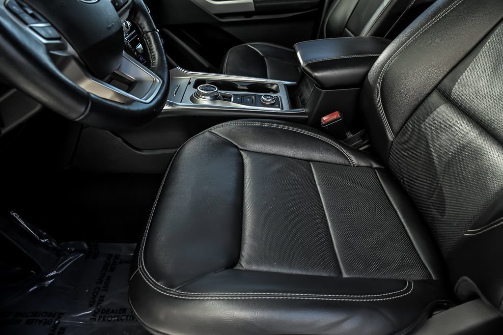 Used 2022 Ford Explorer Limited AWD/4WD image 15
