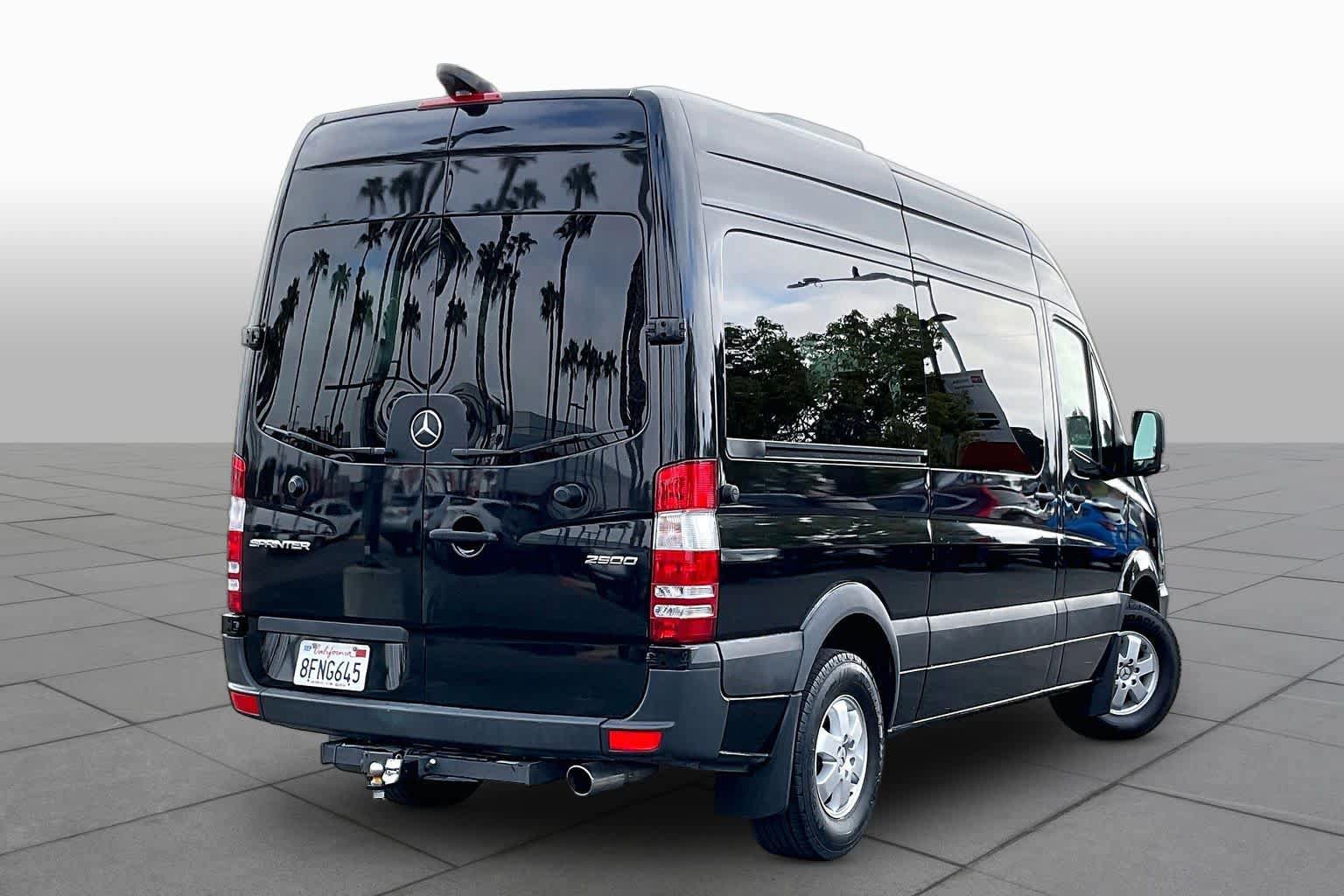 Used 2018 Mercedes-Benz Sprinter 2500 image 12