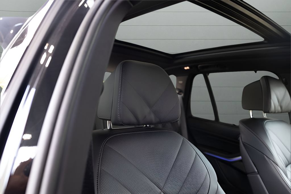 Used 2025 BMW X5 M60i w/ Executive Package AWD/4WD image 80