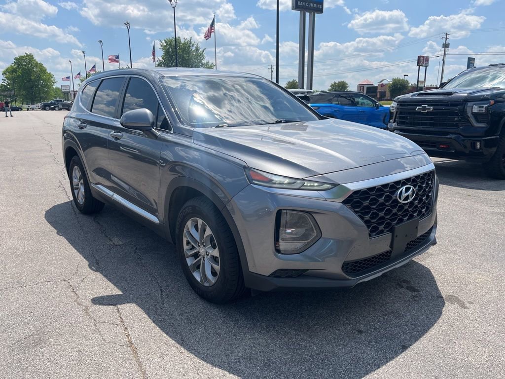 Used 2019 Hyundai Santa Fe SE AWD/4WD image 2