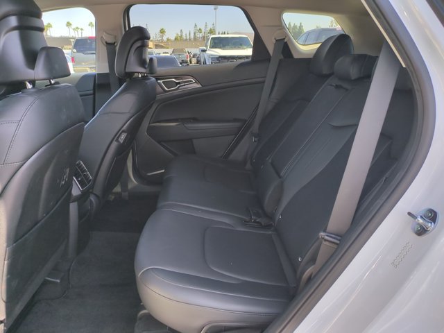 Used 2023 Kia Sportage EX FWD image 19