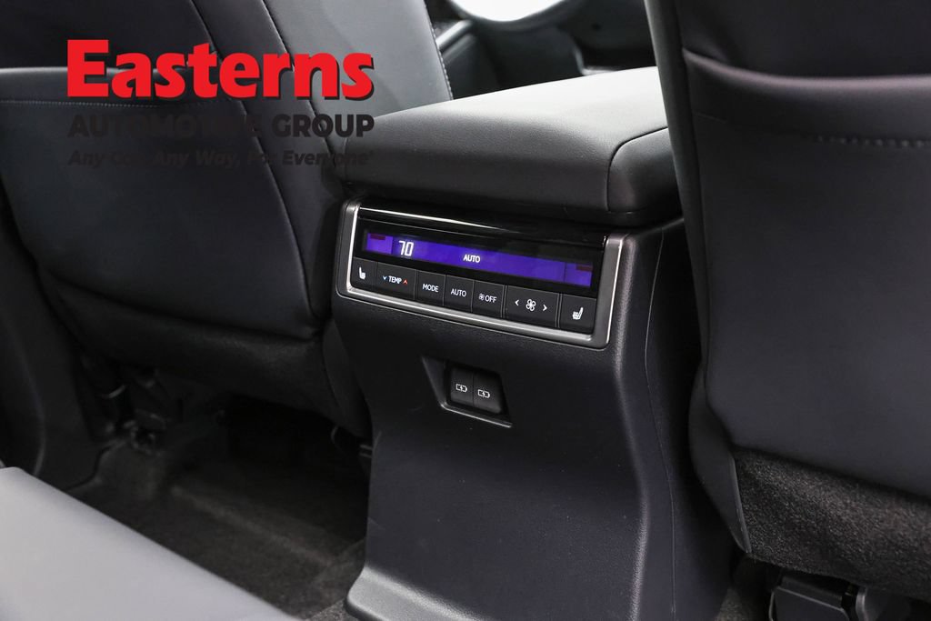 Used 2024 Lexus GX 550 w/ Cold Area Package AWD/4WD image 26