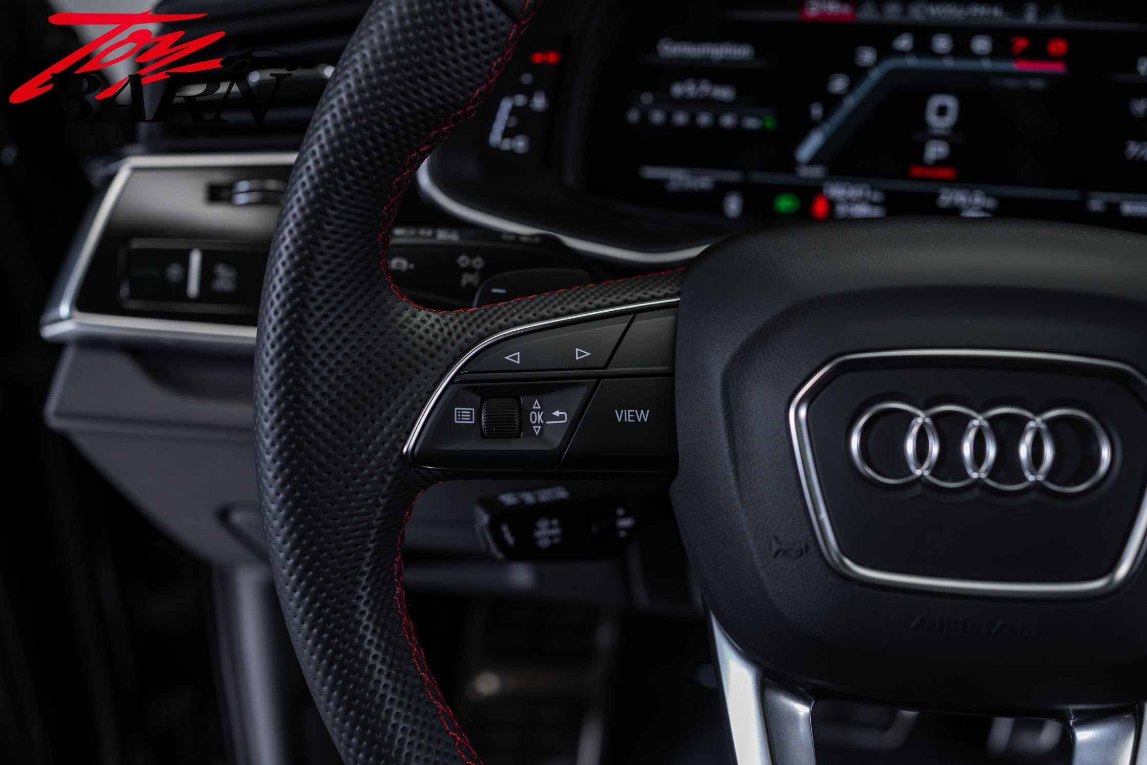 Used 2025 Audi SQ7 Prestige AWD/4WD image 32