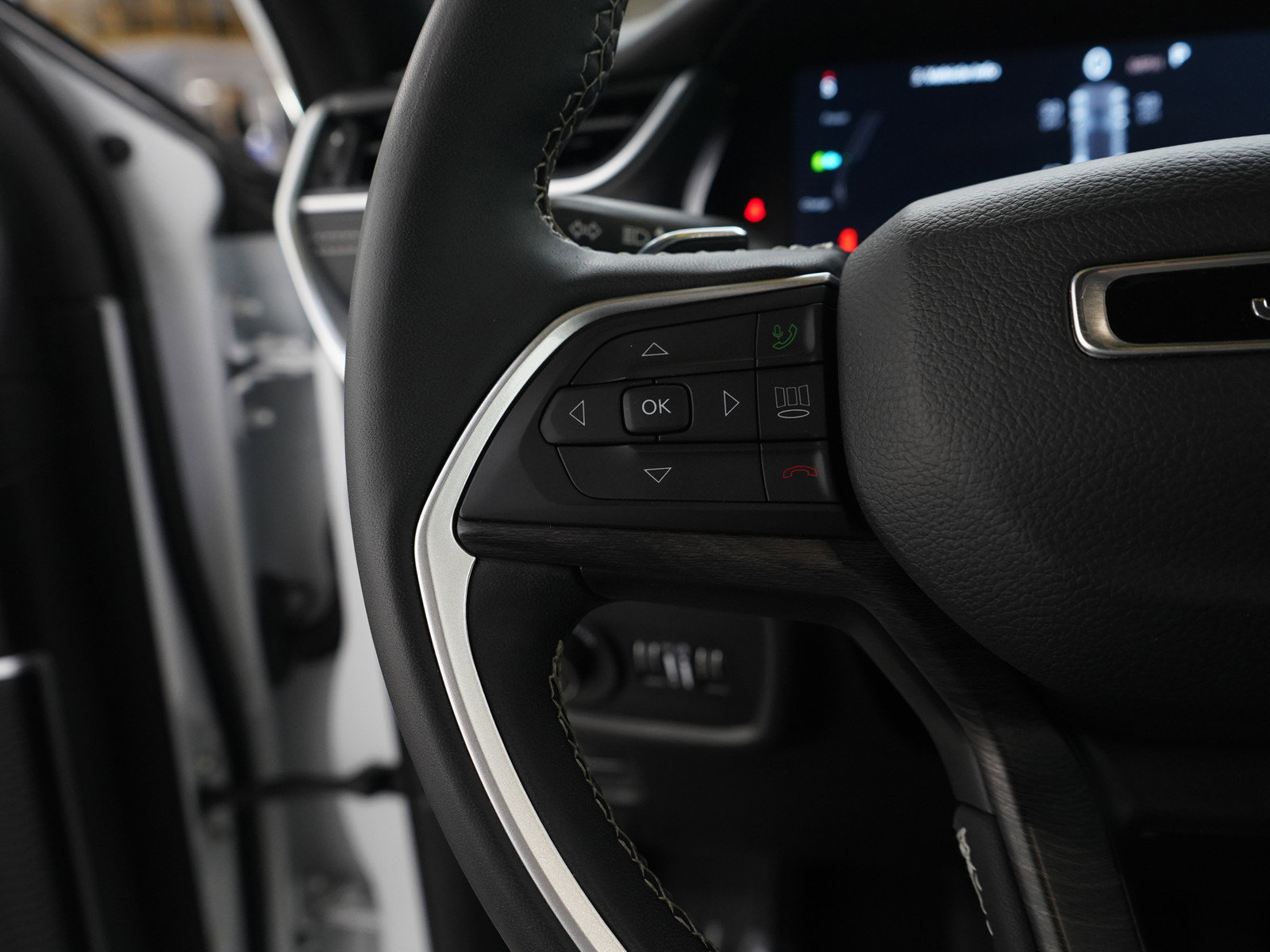 Used 2024 Jeep Grand Cherokee Limited 4xe image 21