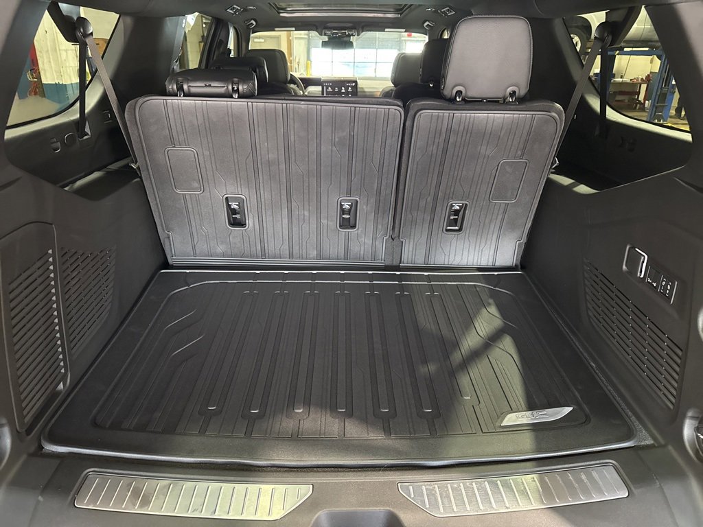 New 2026 GMC Yukon XL Denali w/ Sun & Power Step Package image 14