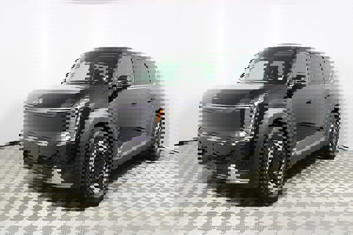 Used 2025 Kia EV9 Light Long Range image 44